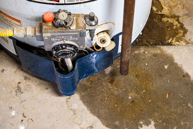 How to stop a hot water heater from leaking